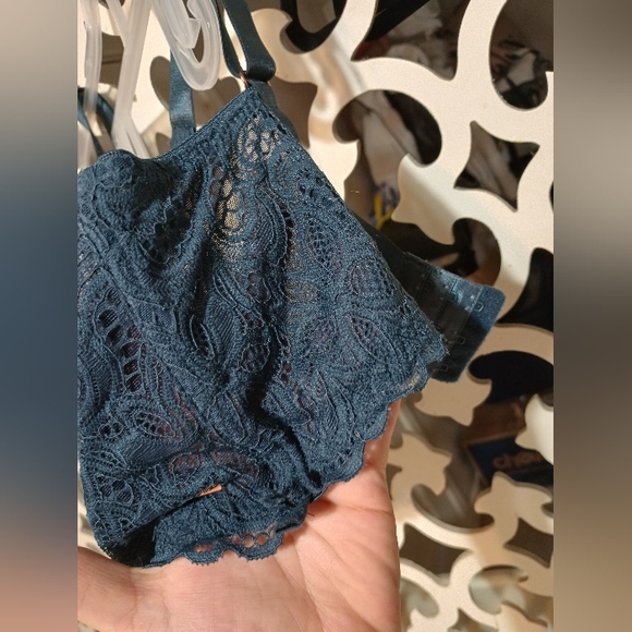 Bra 36D - Picture 2 of 9